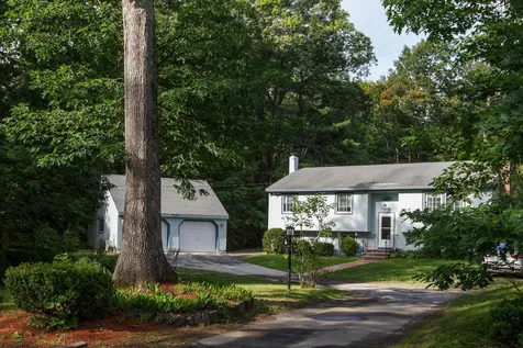 1 Hildreth Drive Litchfield NH 03052