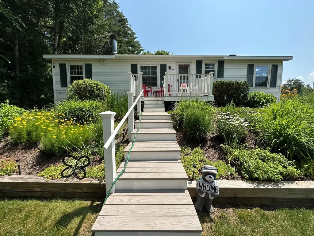 15 Brookview Road Swanzey NH 03446