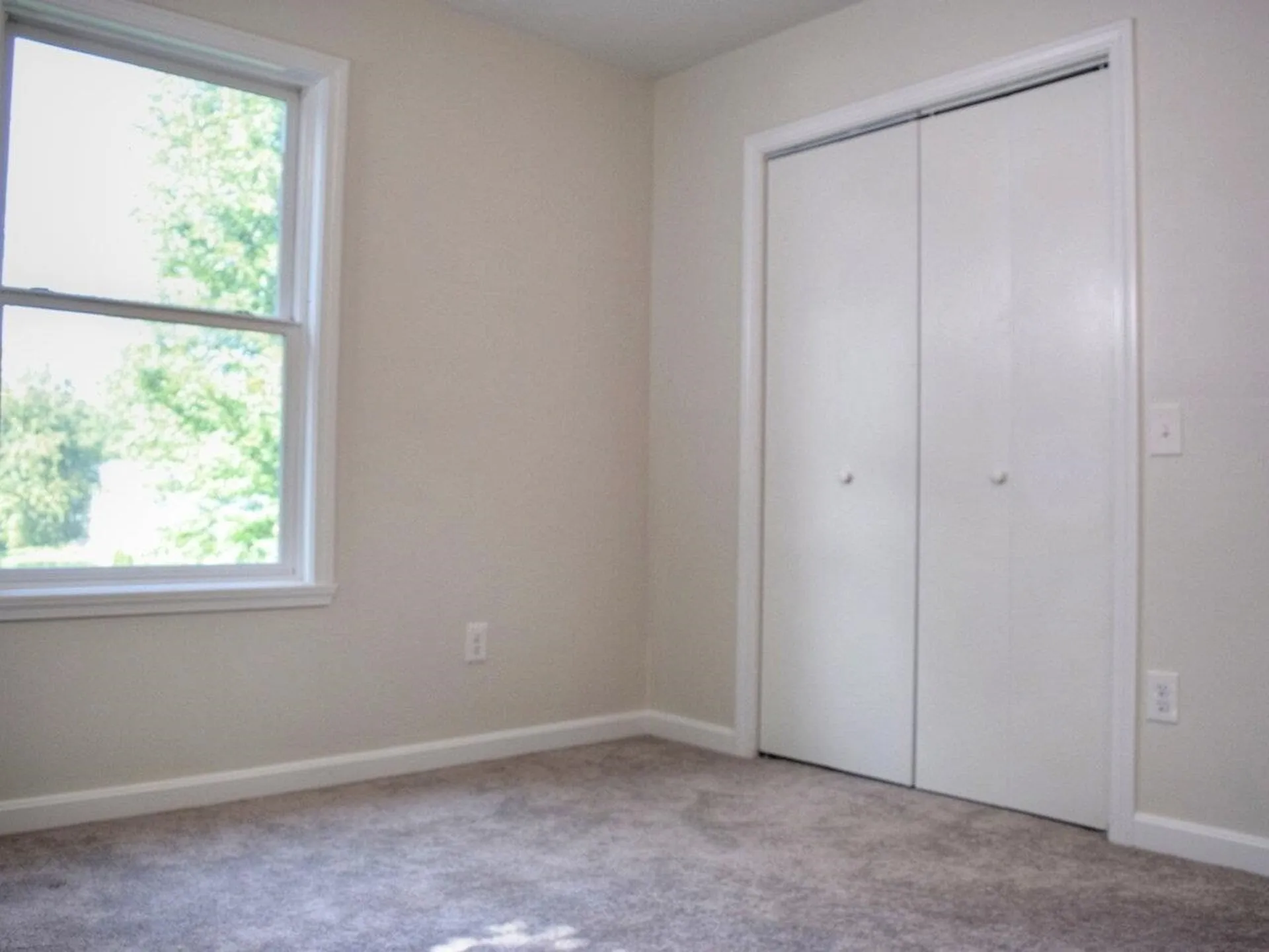 472 Ethan Allen Parkway Burlington VT 05408