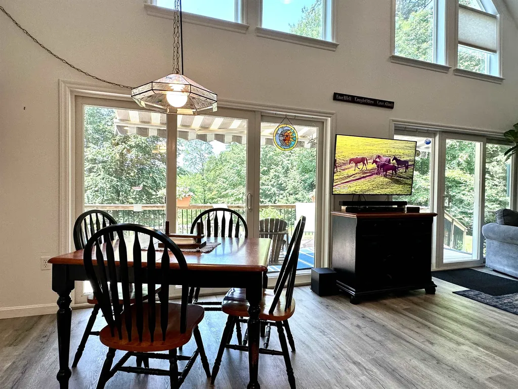 13 Keneval Avenue Boscawen NH 03303