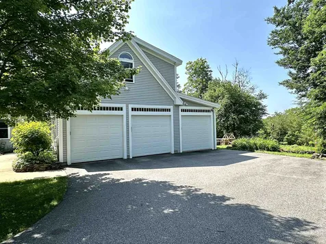 13 Keneval Avenue Boscawen NH 03303
