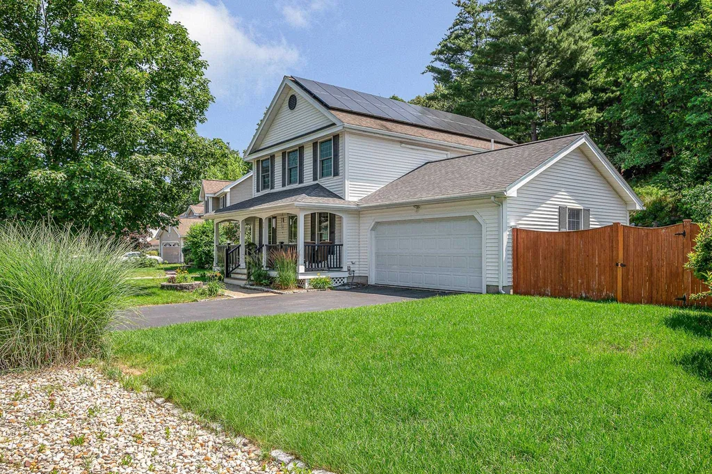 52 Pasture Drive Manchester NH 03102