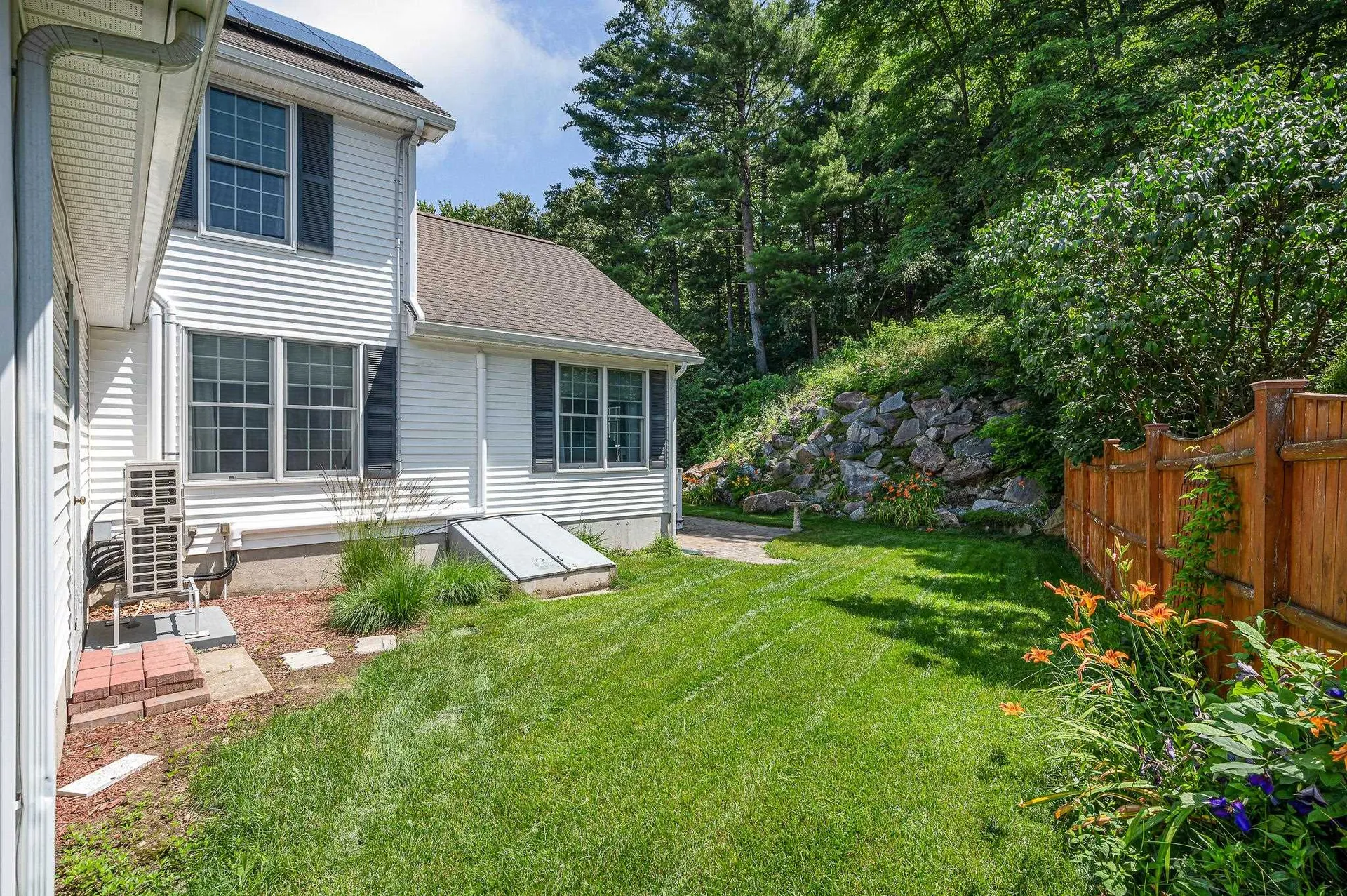 52 Pasture Drive Manchester NH 03102