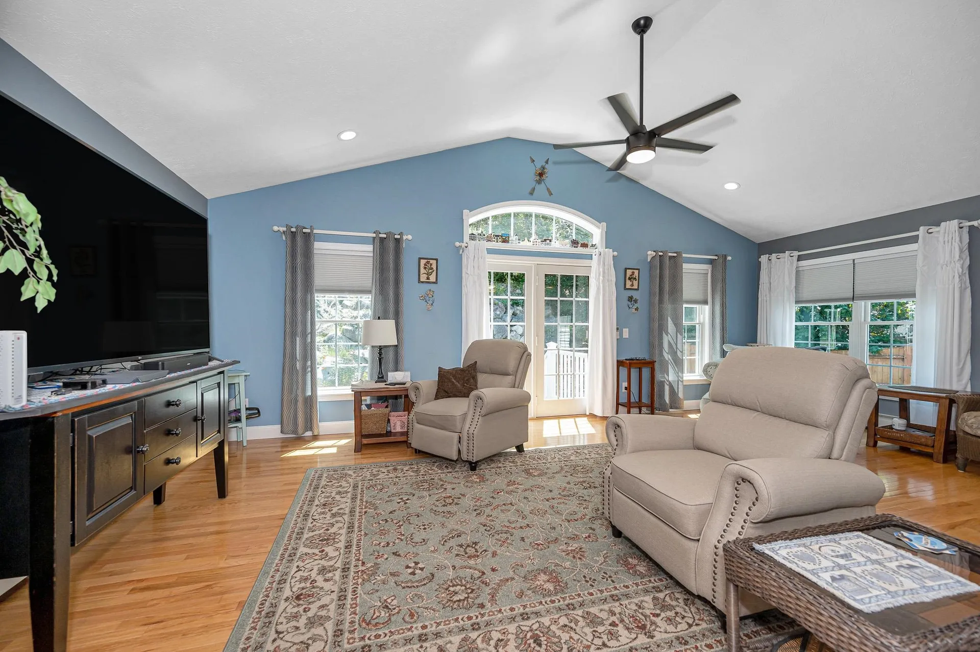 52 Pasture Drive Manchester NH 03102