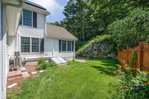 52 Pasture Drive Manchester NH 03102
