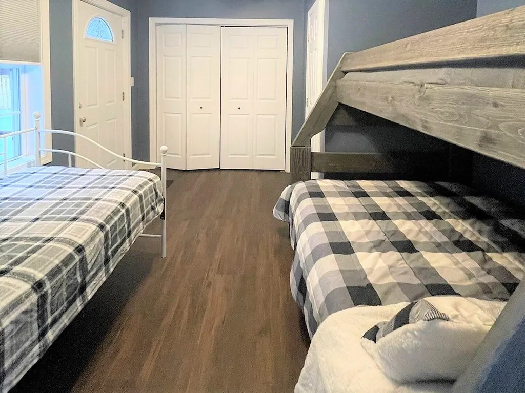 127 Stevenson Drive Tamworth NH 03886