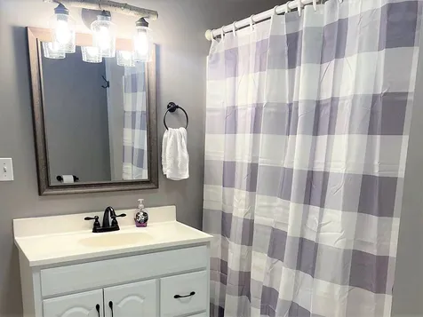 127 Stevenson Drive Tamworth NH 03886