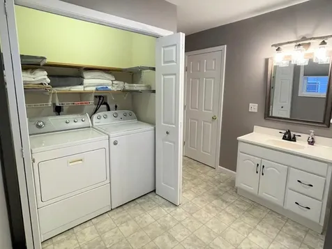 127 Stevenson Drive Tamworth NH 03886