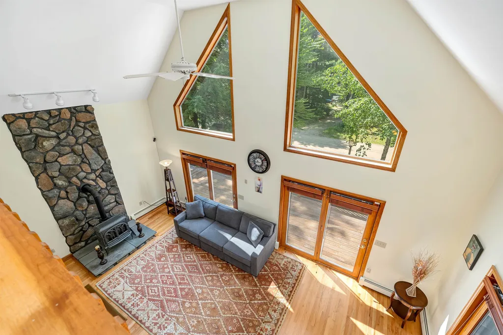 62 Spitzen Street Moultonborough NH 03254