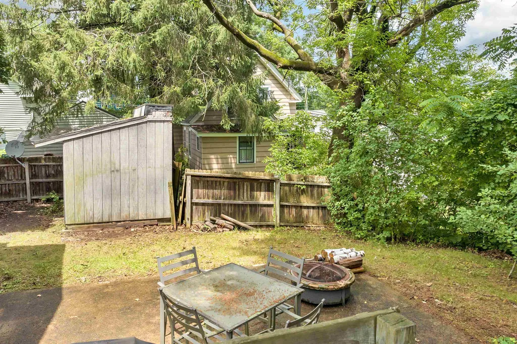 8 Pitman Court Laconia NH 03246