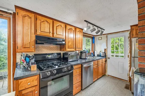 8 Pitman Court Laconia NH 03246