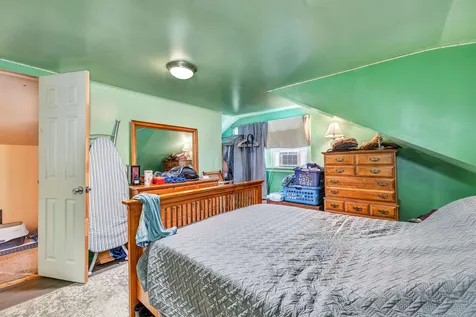 8 Pitman Court Laconia NH 03246