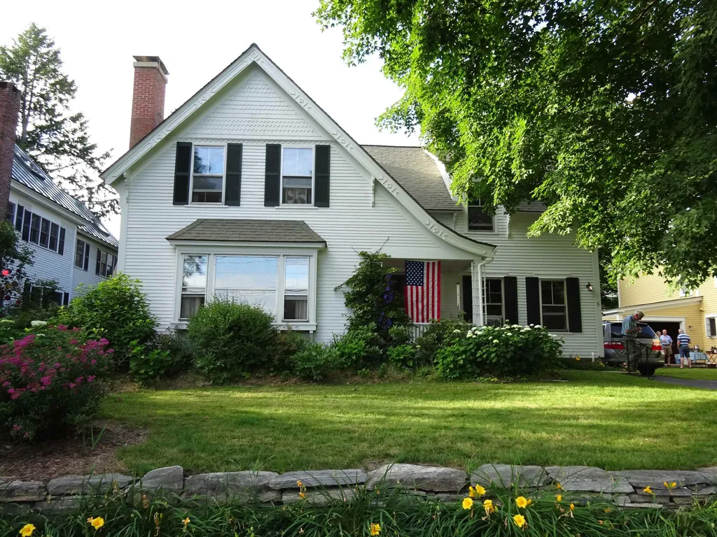 9 Pleasant Street Hanover NH 03755