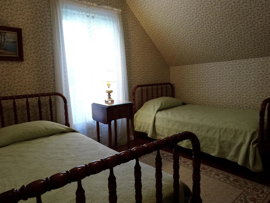 9 Pleasant Street Hanover NH 03755