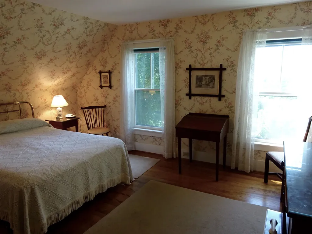 9 Pleasant Street Hanover NH 03755