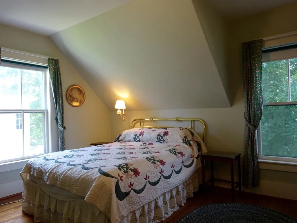 9 Pleasant Street Hanover NH 03755