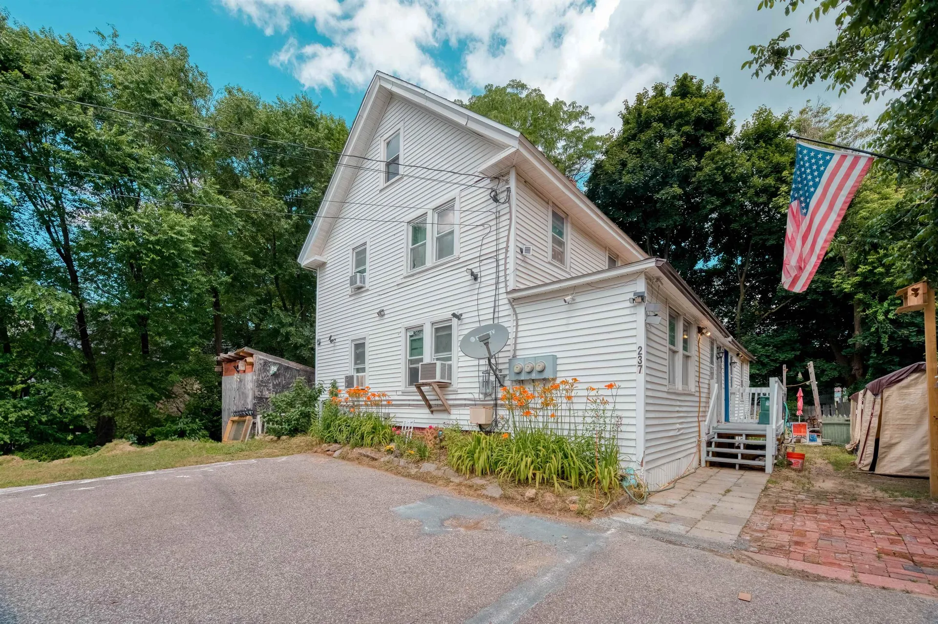 237 S Main Street Laconia NH 03246