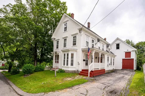 11 Lincoln Street Farmington NH 03835