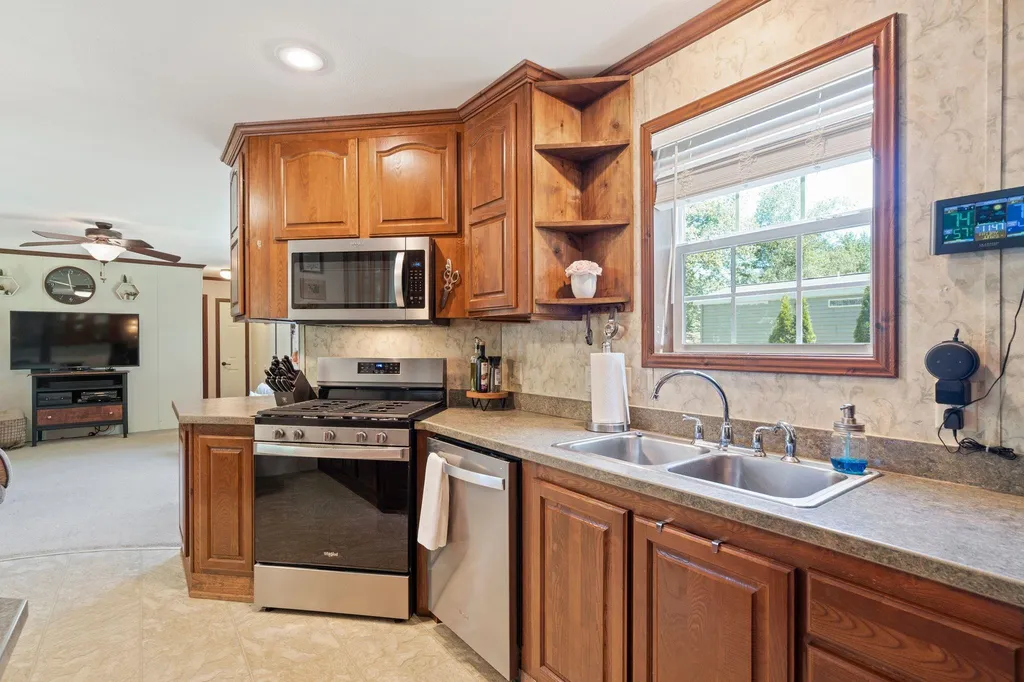 14 Alice Drive Concord NH 03303