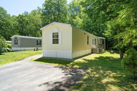 14 Alice Drive Concord NH 03303