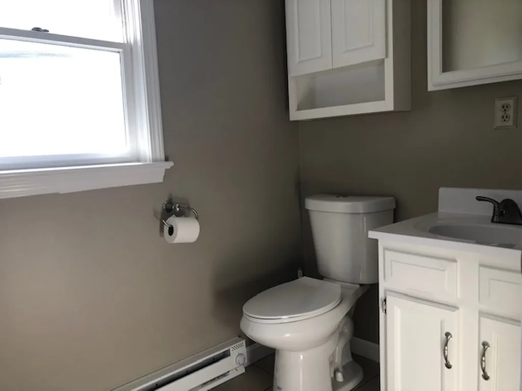 9L Rebecca Lane Derry NH 03038