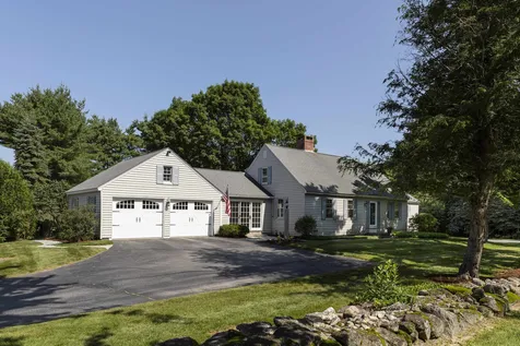 231 Pleasant Street New London NH 03257
