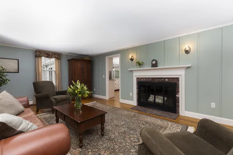 231 Pleasant Street New London NH 03257