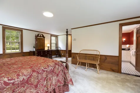 231 Pleasant Street New London NH 03257