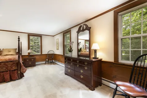 231 Pleasant Street New London NH 03257