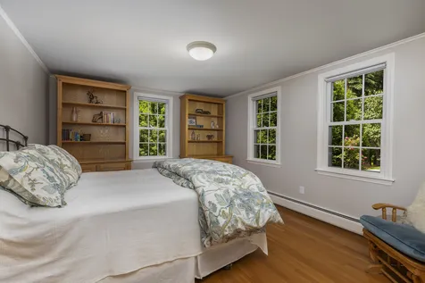 231 Pleasant Street New London NH 03257