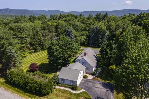 231 Pleasant Street New London NH 03257
