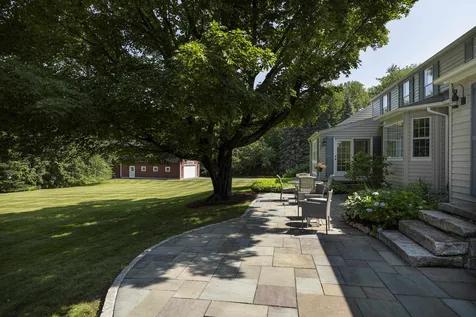 231 Pleasant Street New London NH 03257