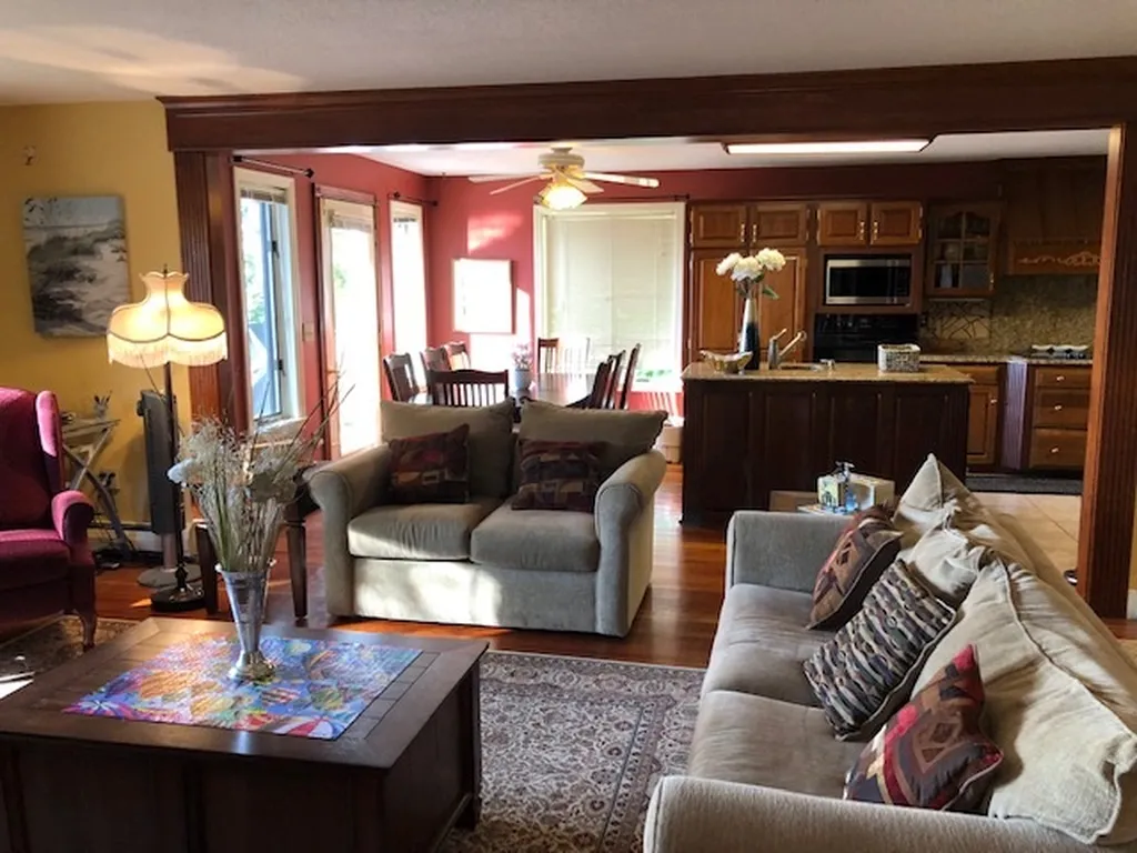 306 Rollins Road Newbury NH 03255