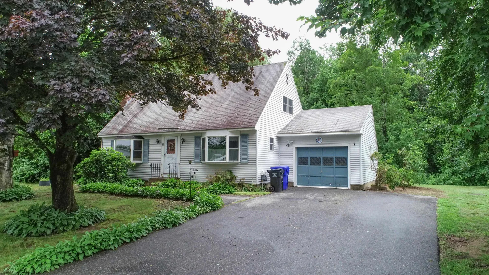 9 Circle Drive Hudson NH 03051