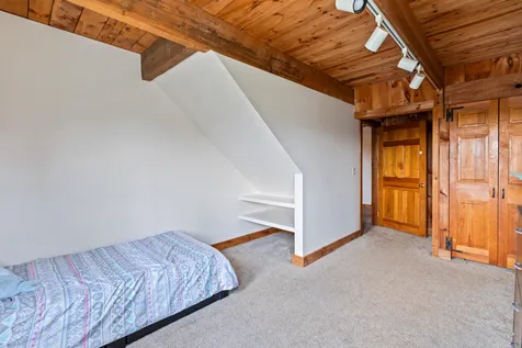551 Reservoir Road Deering NH 03244