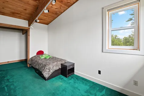 551 Reservoir Road Deering NH 03244
