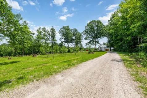 551 Reservoir Road Deering NH 03244