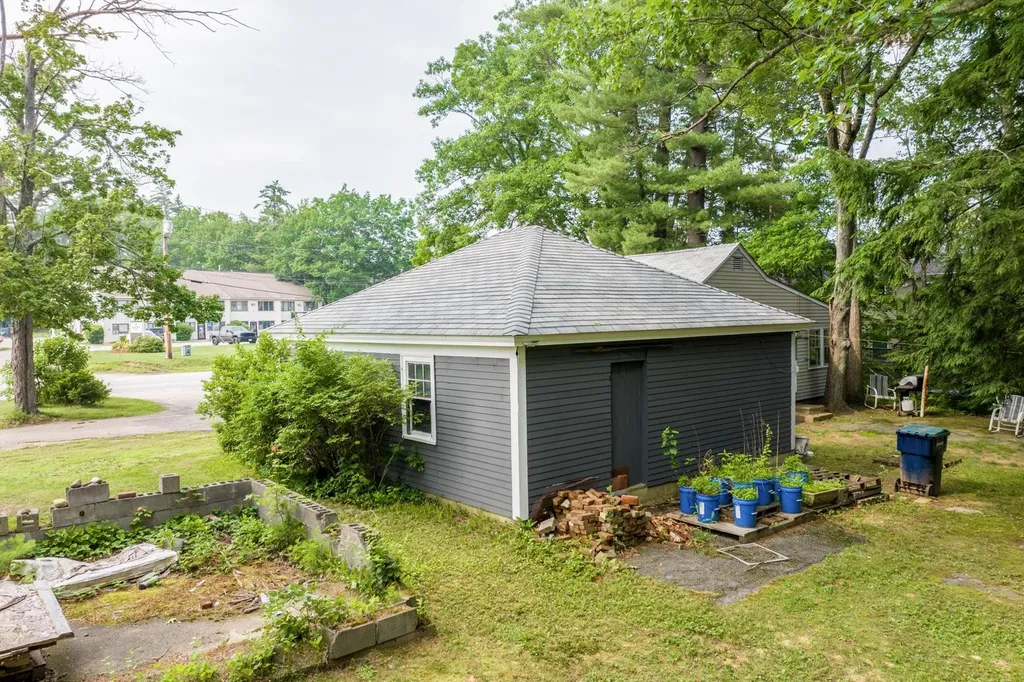 991 Laconia Road Tilton NH 03276