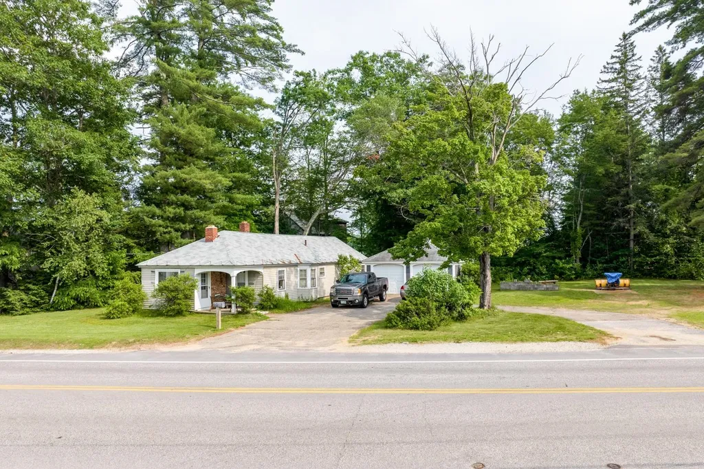 991 Laconia Road Tilton NH 03276