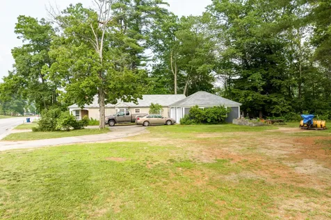 991 Laconia Road Tilton NH 03276