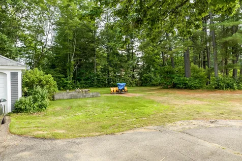 991 Laconia Road Tilton NH 03276