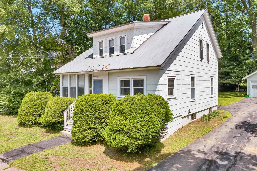 59 Lincoln Street Laconia NH 03246