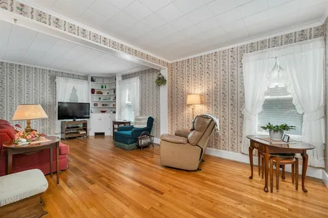 59 Lincoln Street Laconia NH 03246