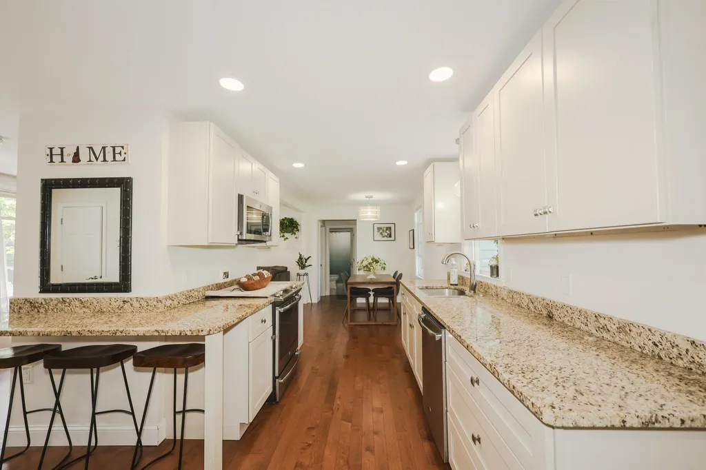 209 N Amherst Road Bedford NH 03110