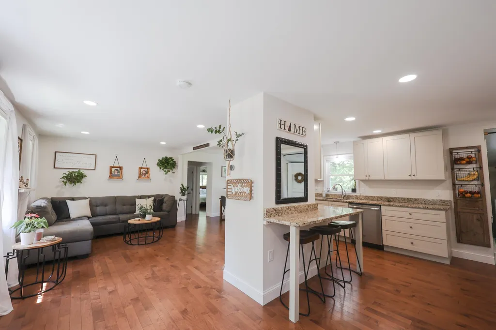 209 N Amherst Road Bedford NH 03110