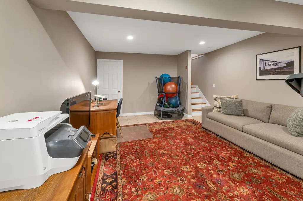 50 Hook Road Gilford NH 03249