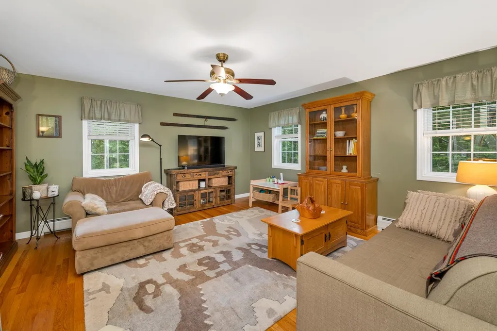 50 Hook Road Gilford NH 03249