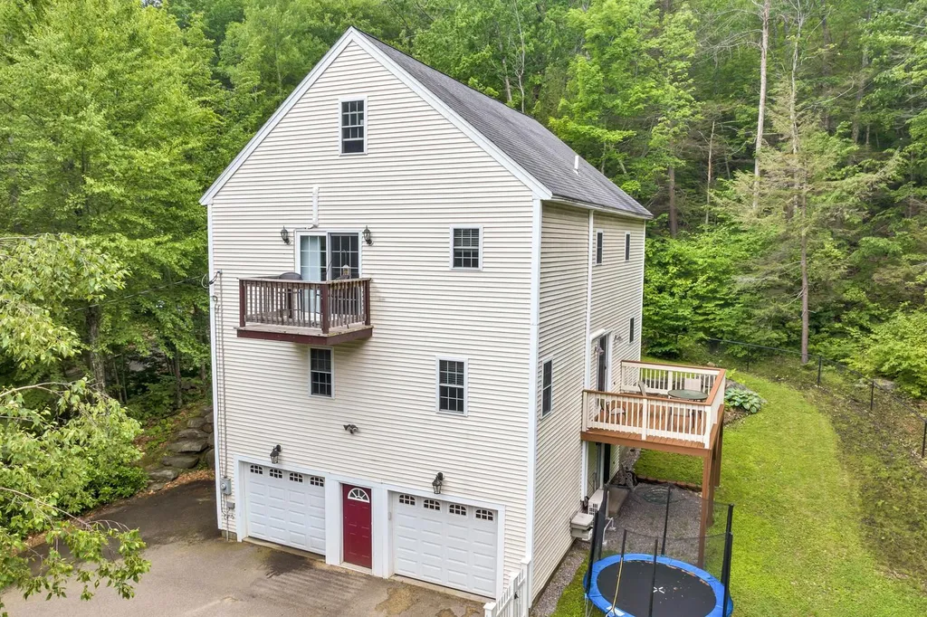50 Hook Road Gilford NH 03249