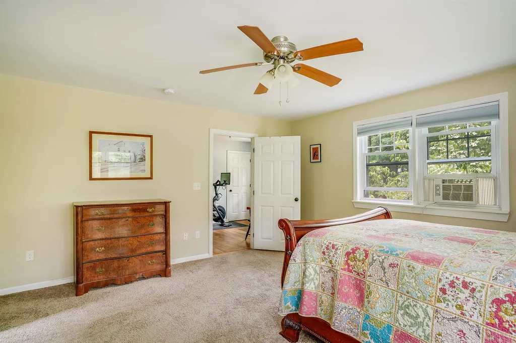 32 New Boston Road Amherst NH 03031