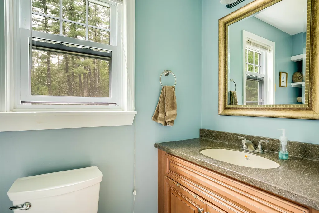32 New Boston Road Amherst NH 03031